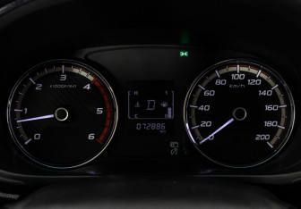 Подержанный автомобиль Mitsubishi L200 2022 года (25 фото)
