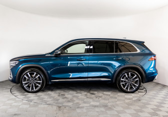 Подержанный автомобиль Geely Monjaro 2023 года (8 фото)