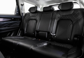 Подержанный автомобиль Exeed VX 2023 года (25 фото)