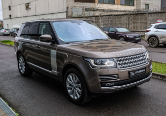 Подержанный автомобиль Land Rover Range Rover 2016 года (3 фото)