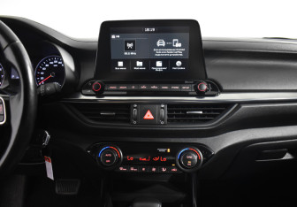 Подержанный автомобиль Kia Cerato Sedan 2019 года (15 фото)