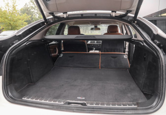 Подержанный автомобиль BMW X6 2013 года (30 фото)