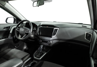 Подержанный автомобиль Hyundai Creta 2019 года (9 фото)