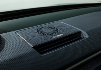 Подержанный автомобиль Zeekr X 2024 года (24 фото)