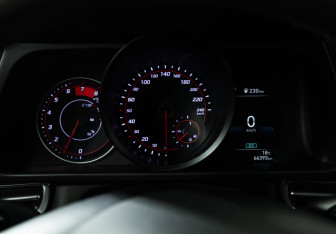 Подержанный автомобиль Hyundai Elantra Sedan 2020 года (12 фото)