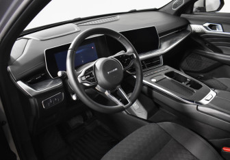 Подержанный автомобиль Haval F7 2024 года (9 фото)