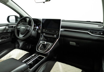 Подержанный автомобиль Haval M6 2023 года (9 фото)
