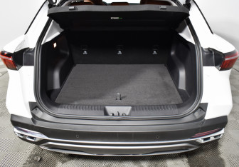 Подержанный автомобиль Omoda C5 2023 года (21 фото)