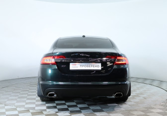 Подержанный автомобиль Jaguar XF Sedan 2008 года (6 фото)
