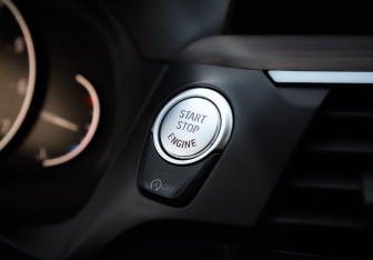 Подержанный автомобиль BMW X3 2020 года (20 фото)