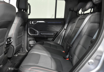 Подержанный автомобиль Jetour T2 2024 года (12 фото)