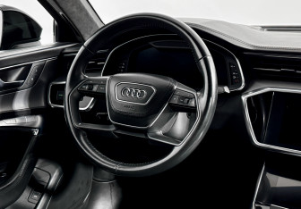 Подержанный автомобиль Audi A6 Sedan 2018 года (16 фото)