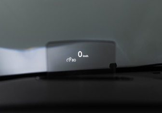 Подержанный автомобиль Peugeot Traveller 2018 года (24 фото)