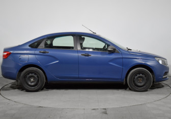 Подержанный автомобиль LADA (ВАЗ) Vesta Sedan 2017 года (4 фото)