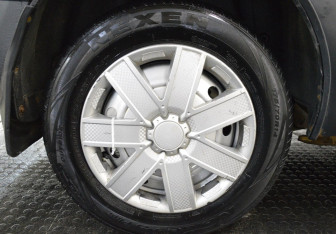 Подержанный автомобиль Renault Logan Sedan 2008 года (9 фото)