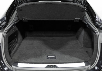 Подержанный автомобиль Geely Tugella 2023 года (27 фото)