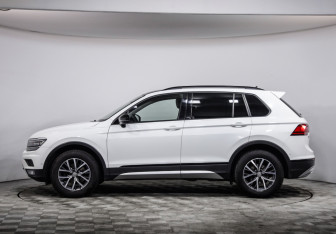 Подержанный автомобиль Volkswagen Tiguan 2020 года (8 фото)