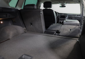 Подержанный автомобиль Volkswagen Tiguan 2019 года (35 фото)