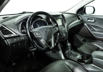 Подержанный автомобиль Hyundai Santa Fe 2014 года (11 фото)