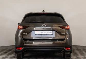 Подержанный автомобиль Mazda CX-5 2018 года (6 фото)