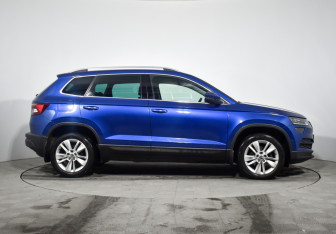 Подержанный автомобиль Skoda Karoq 2020 года (4 фото)