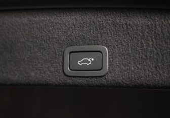 Подержанный автомобиль Volvo XC60 2016 года (28 фото)