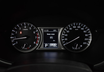 Подержанный автомобиль Suzuki Vitara 2015 года (19 фото)