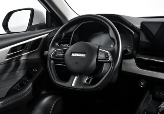 Подержанный автомобиль Haval F7 2024 года (15 фото)