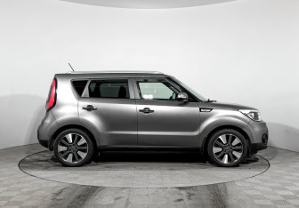 Подержанный автомобиль Kia Soul 2018 года (4 фото)