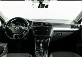 Подержанный автомобиль Volkswagen Tiguan 2017 года (13 фото)