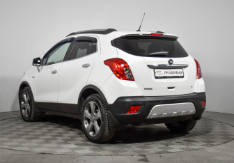 Подержанный автомобиль Opel Mokka 2013 года (7 фото)
