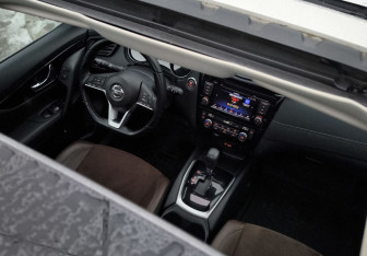 Подержанный автомобиль Nissan X-Trail 2020 года (20 фото)