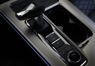 Подержанный автомобиль Exeed TXL 2022 года (19 фото)