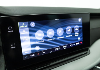 Подержанный автомобиль Skoda Octavia Liftback 2022 года (16 фото)