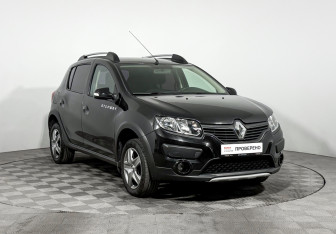 Подержанный автомобиль Renault Sandero 2016 года (3 фото)