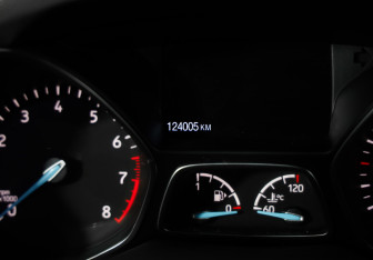 Подержанный автомобиль Ford Kuga 2017 года (11 фото)