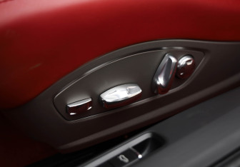 Подержанный автомобиль Porsche 911 Convertible 2013 года (38 фото)