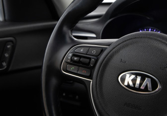 Подержанный автомобиль Kia Optima Sedan 2017 года (15 фото)
