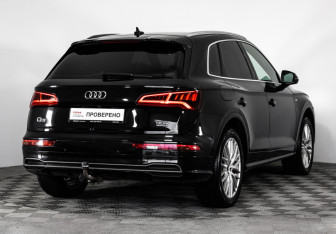 Подержанный автомобиль Audi Q5 2018 года (6 фото)