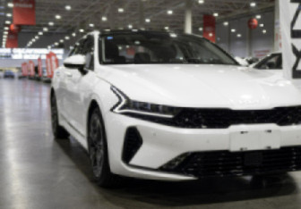 Новый Kia K5 2024 (8 фото)