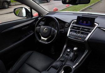 Подержанный автомобиль Lexus NX 2016 года (9 фото)