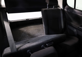 Подержанный автомобиль Skoda Fabia Hatchback 2013 года (22 фото)