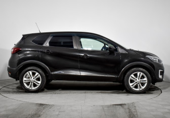 Подержанный автомобиль Renault Kaptur 2017 года (4 фото)