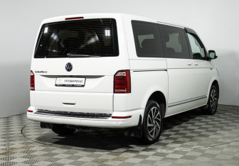 Подержанный автомобиль Volkswagen Caravelle 2019 года (5 фото)