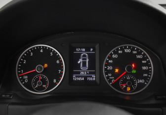 Подержанный автомобиль Volkswagen Tiguan 2012 года (18 фото)
