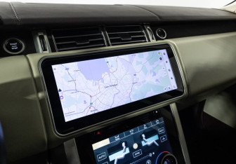 Подержанный автомобиль Land Rover Range Rover 2013 года (23 фото)