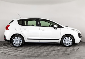 Подержанный автомобиль Peugeot 3008 2011 года (4 фото)
