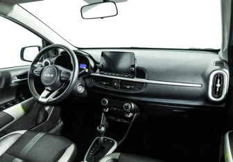 Подержанный автомобиль Kia Picanto 2022 года (10 фото)