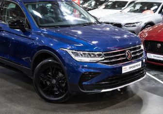 Подержанный автомобиль Volkswagen Tiguan 2022 года (5 фото)