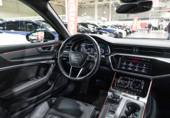 Подержанный автомобиль Audi A6 Sedan 2018 года (24 фото)